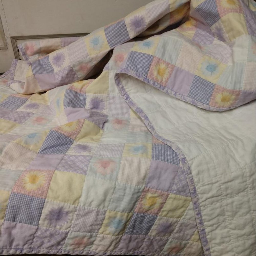Pastel Baby Blanket Quilt 38" x 45"